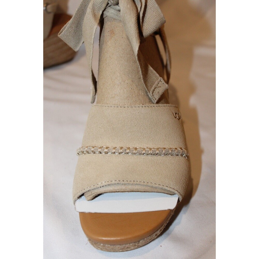 NIB UGG WOMEN'S TAIA ANKLE WRAP WEDGE SUEDE SANDALS MUS TAN SZ 9.5 NIB - Picture 5 of 8